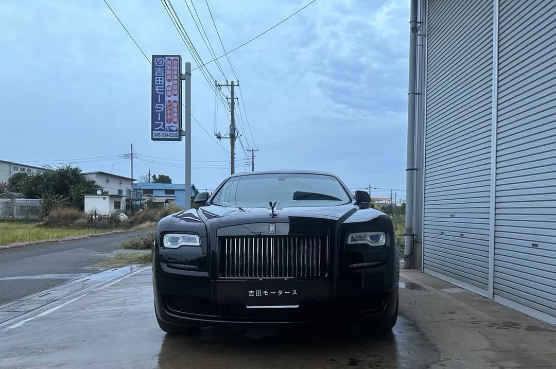 Rolls-Royce Ghost luxury chauffeur transfer in Japan